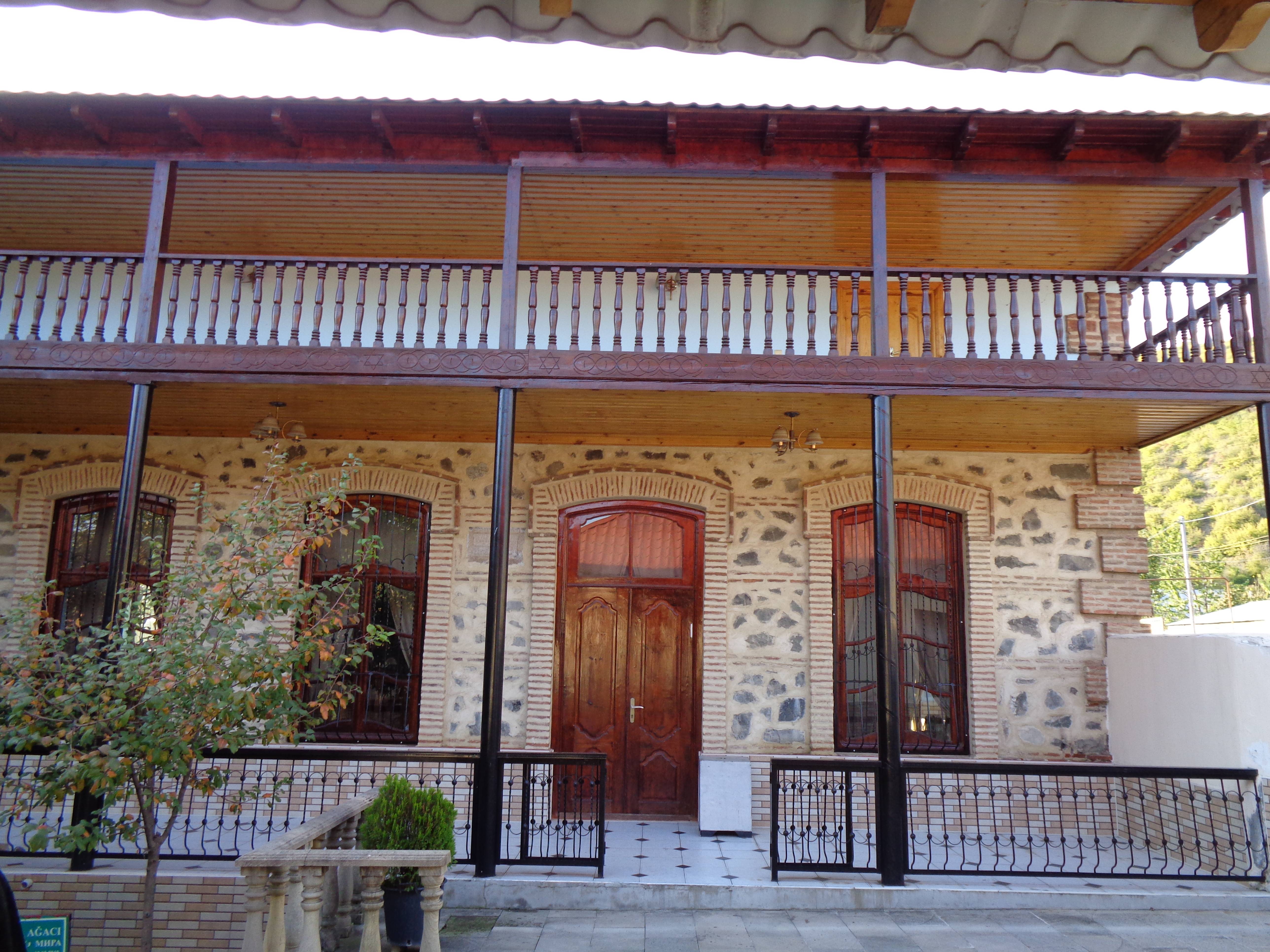 Yuxarı sineqoq